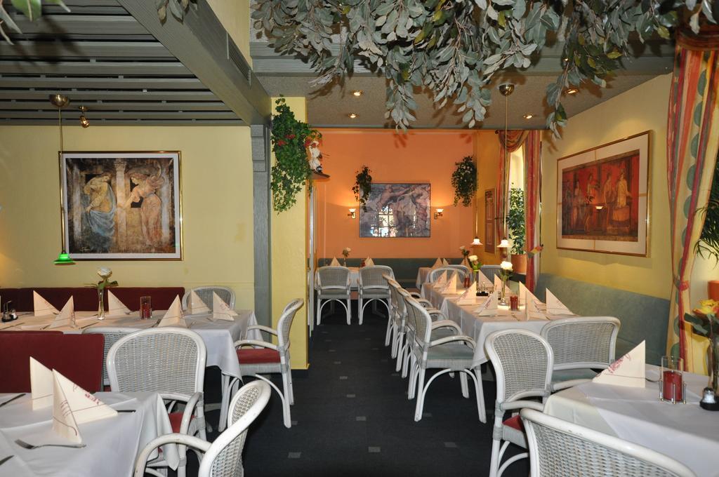 Hotel Restaurant "Athen" Münstermaifeld 외부 사진