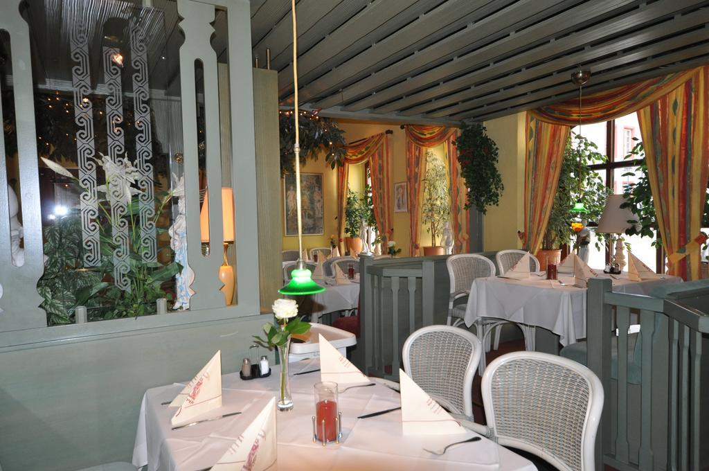 Hotel Restaurant "Athen" Münstermaifeld 외부 사진