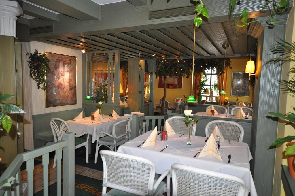 Hotel Restaurant "Athen" Münstermaifeld 외부 사진